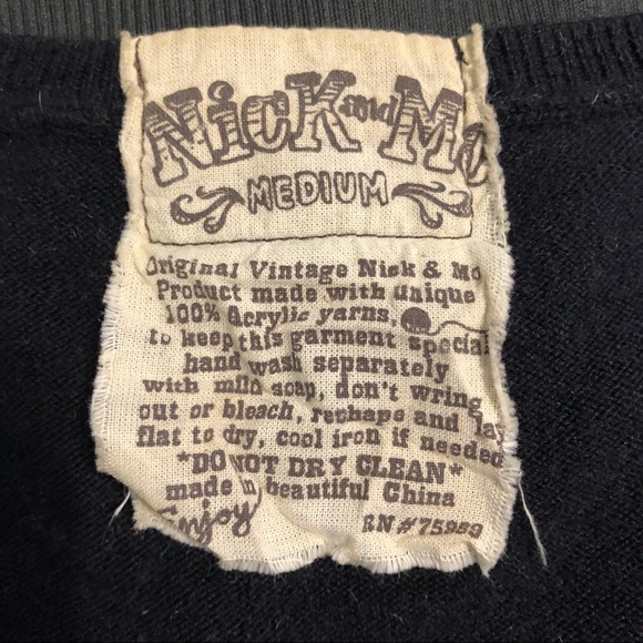 Nick & Mo Medium Black Sweater vest with white graphics and patches - Picture 11 of 13